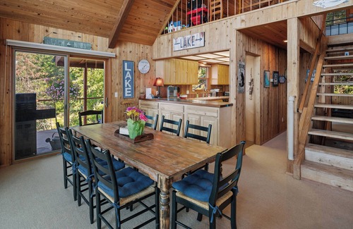 Sandpoint House | Waterfront Retreat Sleeps 16 w/Guest House & 2 Docks