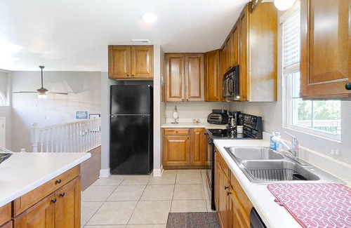 Rock Harbor Cabin | Waterfront retreat w/deck, wood fireplace, gas grill, lake views, gas grill, W/D