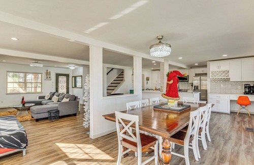 Quinlan House | Waterfront Retreat w/Dock on Lake Tawakoni!