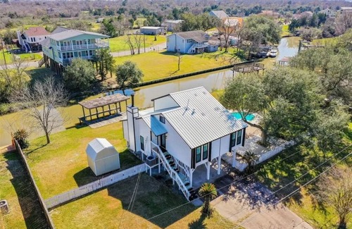 Baytown House | Waterfront Retreat w/Pool: Family & Fishing Escape in Baytown, Near Houston