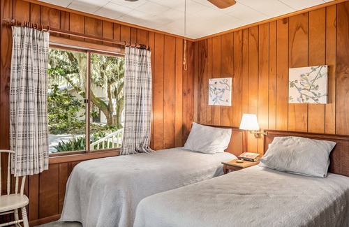 Okatie Cabin | Waterfront Retreat with Private Dock - Sleeps 12