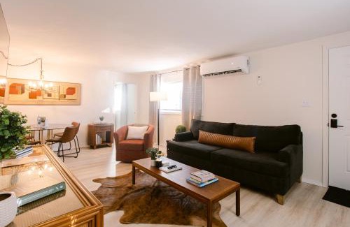 Gold Hill House | Waterfront River Apartments