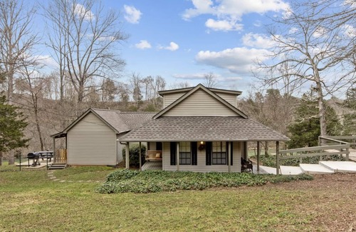 Sparta House | Waterfront River House - kayak, fish, & relax!