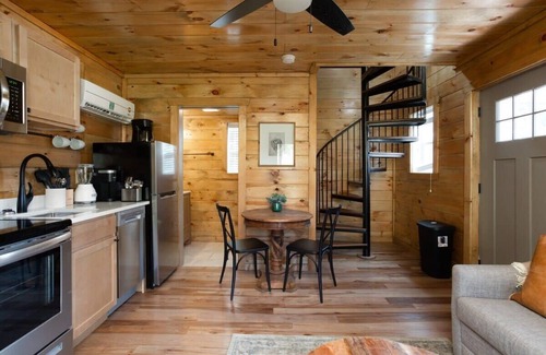 Gatlinburg Cabin | Waterfront/Roaring Fork/Walk2DwTwn Gatlinburg