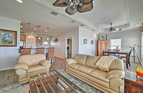 Rockport House | Waterfront Rockport Home w/Dock & 3 Kayaks!