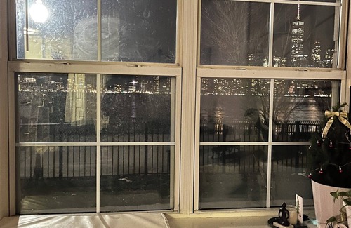 The Waterfront Apartment | Waterfront room in Downtown, Jersey City with Manhattan Skyline views