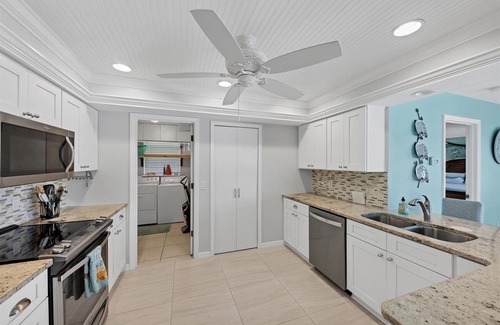 Pebble Beach House | Waterfront Rotonda pool home - 305 Rotonda Circle