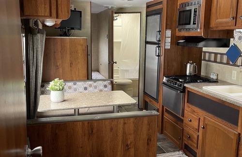 Blind Bay Resort | Waterfront RV Accommodation in Blind Bay Resort on Shuswap Lake Beach