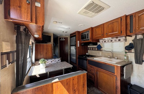 Blind Bay Resort | Waterfront RV Accommodation in Blind Bay Resort on Shuswap Lake Beach