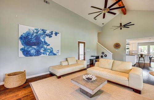 Seguin House | Waterfront Seguin Lake House Near Downtown