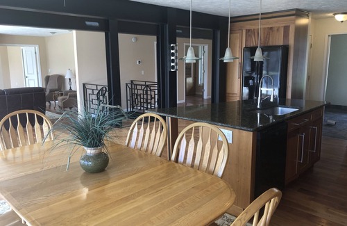 Bayberry House | Waterfront Seneca River - Baldwinsville - Syracuse - CNY -