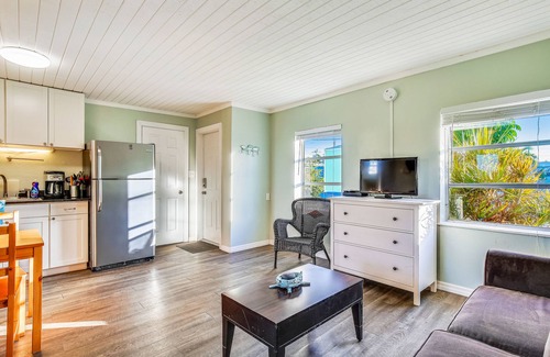 Marathon Apartment | Waterfront & snowbird-friendly studio with dock & quick open water access
