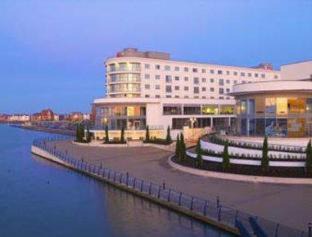 Southport Hotel | Waterfront Southport Hotel