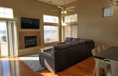 Sparks House | Waterfront Sparks Marina Home