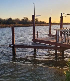 Baytown House | Waterfront Studio