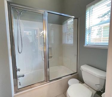 Freeport Apartment | Waterfront Suite with Pool & Dock