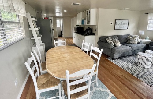Gun Barrel City House | WATERFRONT/SUMMER PRICE DROP Game Room/Views/Peaceful Lake area