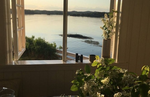 Arendal House | Waterfront summerhouse 5 bedrooms, beach