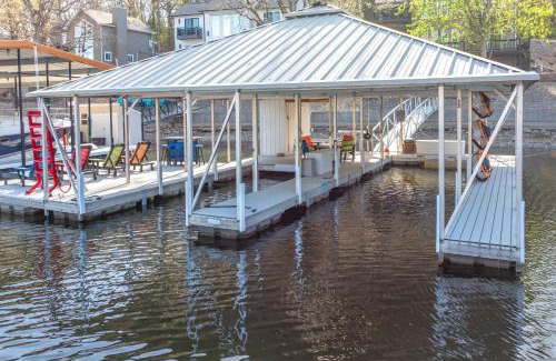 Sunrise Beach House | Waterfront Sunrise Beach Rental with Private Dock