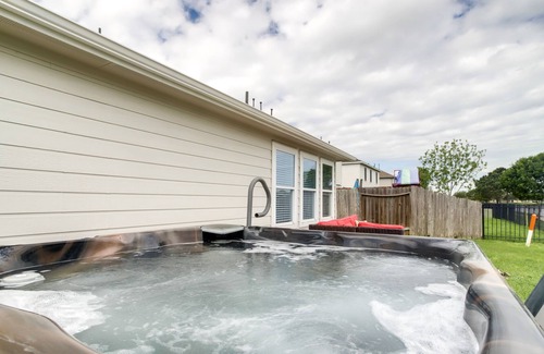 Rosenberg House | Waterfront Texas Vacation Rental - Private Hot Tub