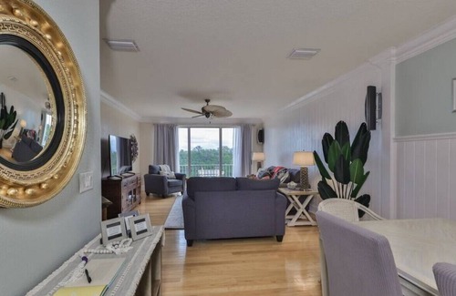 Tierra Verde House | WATERFRONT TOWNHOME WITH BOAT SLIP, ELEVATOR, & POOL! PET FRIENDLY!