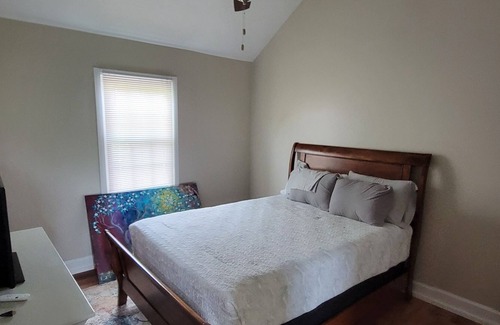 Madisonville House | Waterfront Townhome