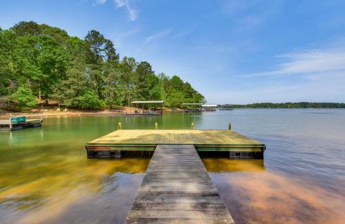 Townville House | Waterfront Townville Home with Hot Tub and Dock!
