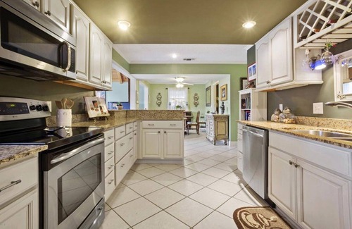 Ocean Springs House | Waterfront tranquility