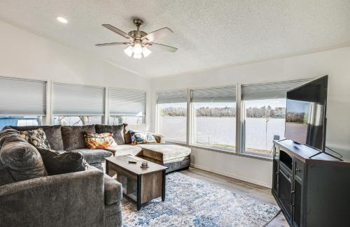Trinity House | Waterfront Trinity Vacation Rental with Hot Tub!