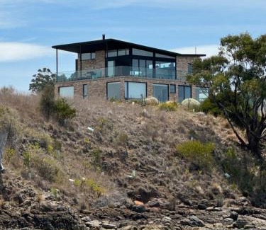 Primrose Sands House | Waterfront 'Tupelo' with Sauna on Primrose Point