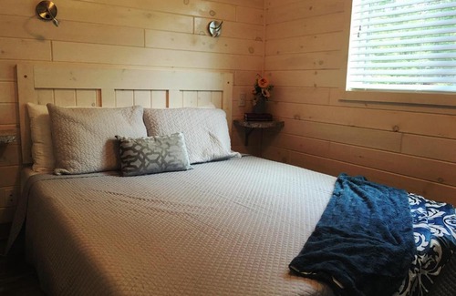 Steele Creek House | Waterfront Two Bedroom 17 on the #lake at Long Cove Resort