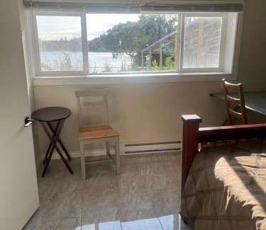 Esquimalt Villa | Waterfront Two-Bedroom Suite