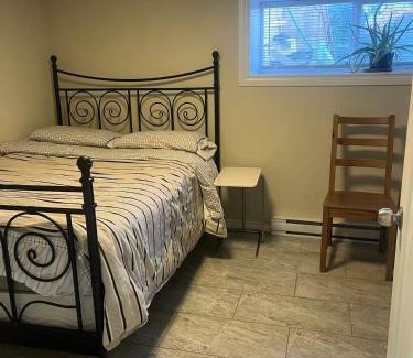 Esquimalt Villa | Waterfront Two-Bedroom Suite