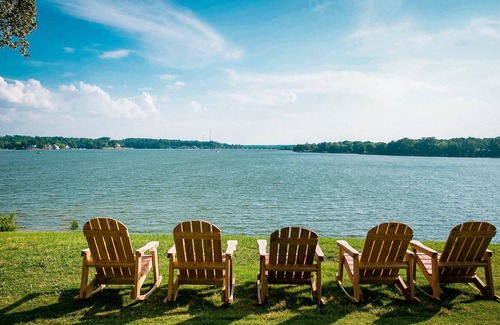 Steele Creek House | Waterfront Two Bedroom Cabin #18 on the Lake at Long Cove Resort by Redawning
