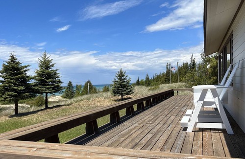 Beaver Island Cottage | Waterfront