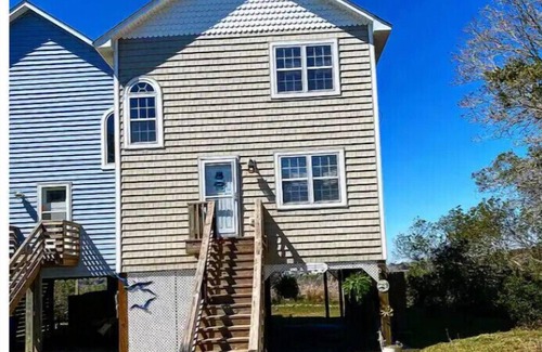 Sneads Ferry House | Waterfront Property/Deck/Easy Beach Access