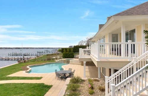 Brick House | Waterfront Vacation Dream Home