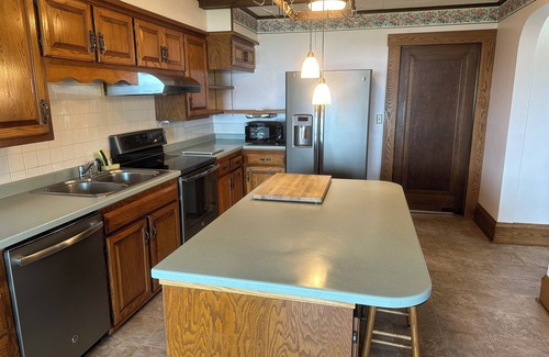 Menominee House | Waterfront View Lake Michigan - Available Dates for late Summer & Fall Y'all
