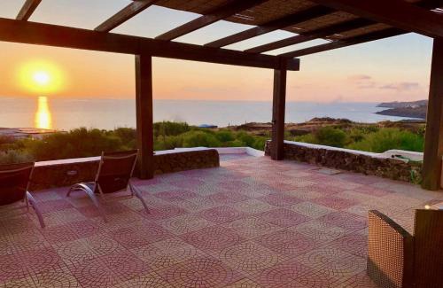 Penna House | Waterfront Villa