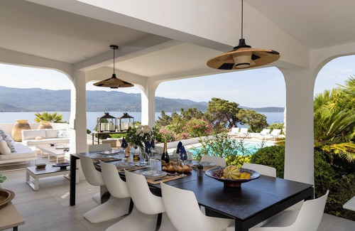 Isolella Villa | Waterfront, villa on the Isolella peninsula, 5 bedrooms, pool, sea view