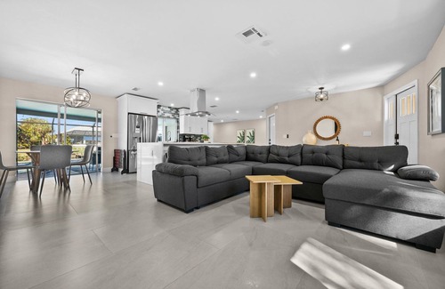 Caloosahatchee House | Waterfront Villa