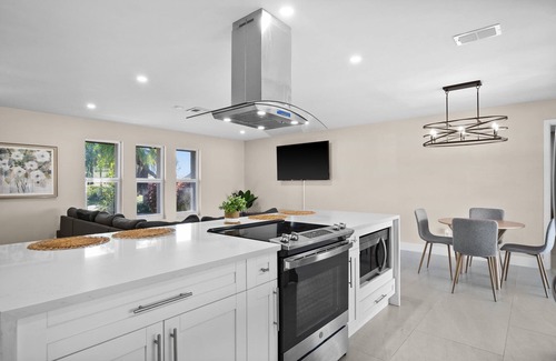 Caloosahatchee House | Waterfront Villa