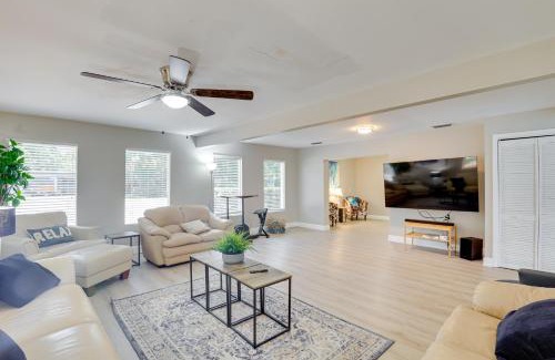 Orient Park House | Waterfront Villa with Pool about 5 Mi to Ybor City!