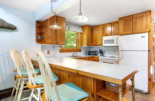 Lyman House | Waterfront w/Kayak's, SUP's and Ping Pong Table!