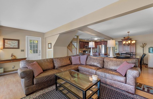Lake Ripley House | Waterfront w/Private Pier! Excellent Fishing Year Round! Sunsets & Swimming