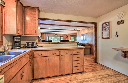 Pine River Cabin | Waterfront Whitefish Lake Home w/Dock!