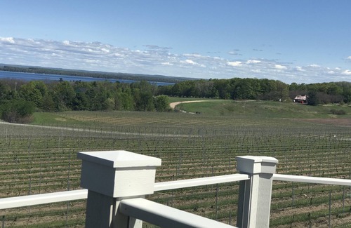 Traverse City Cottage | Waterfront Wine Country Cottage