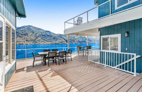 Chelan House | Waterfront Wonderland