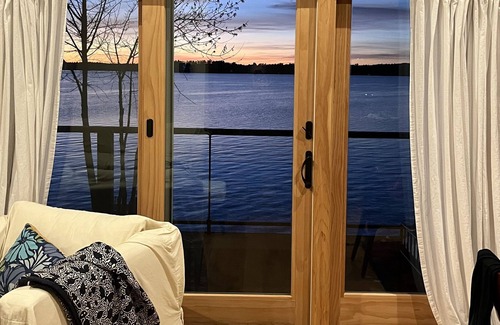 Unity House | Waterfront woodland retreat on gorgeous Lake Winnecook!