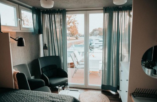 Grosefehn Boat Rental | Waterhome 1